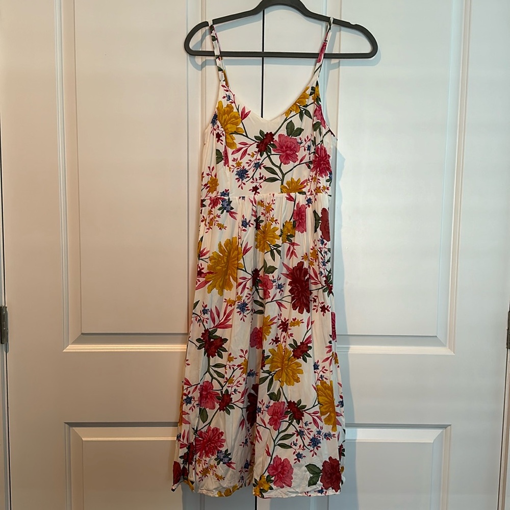 Old Navy Flowered Dress Size M
